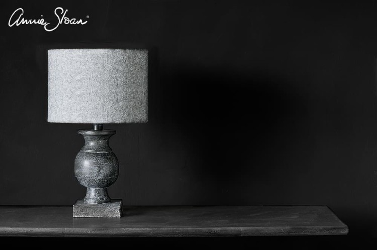 Craqueleur-lamp-Graphite-White-Wax-Linen-Union-Graphite-Old-White-image-3.jpg