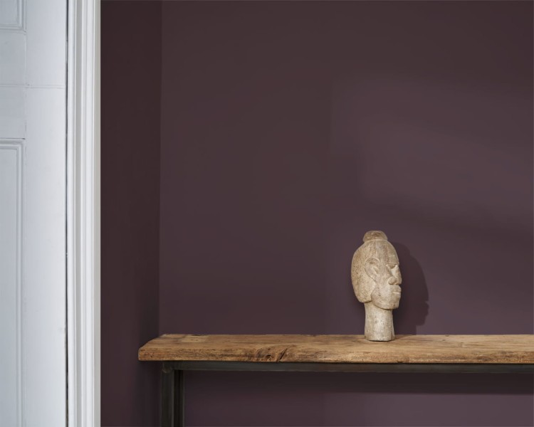 210328-1280x1024px-Tyrian-Plum-Wall-Paint_Head-Sculpture.jpg
