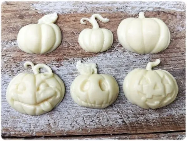 Forma-Foremka-silikonowa-Dynie-Dynia-Halloween-PL-Wysokosc-produktu-6-6-cm (2).webp