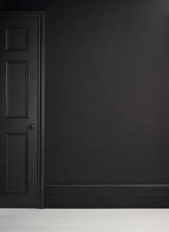 athenian-black-farba-kredowa-annie-sloan (3).webp