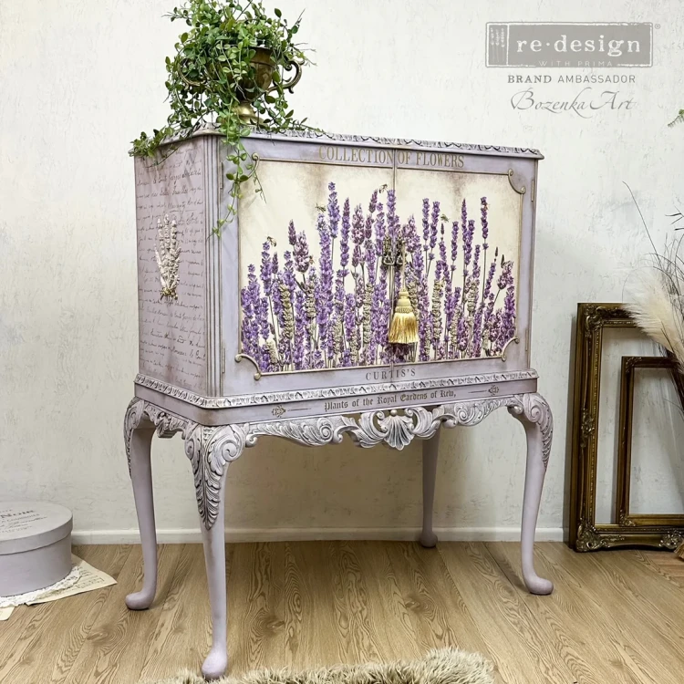 Champs de lavende - folia transferowa redesign with prima - przykład na małej komodzie